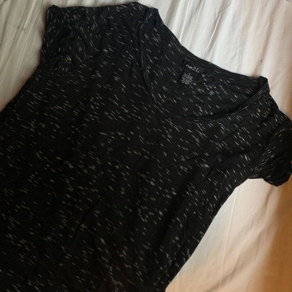 Rue 21 Black&White Shirt